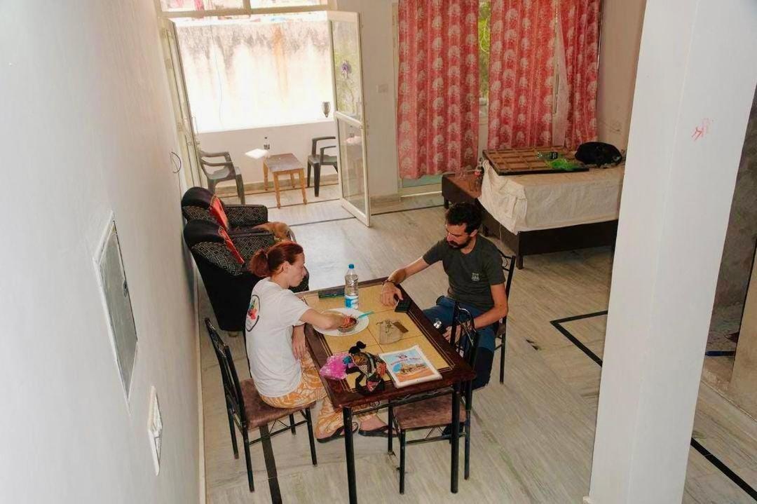 Backpackers Karma Home Stay Khajurāho Esterno foto